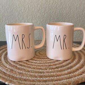 Rae Dunn set of mugs Mr. And Mrs.